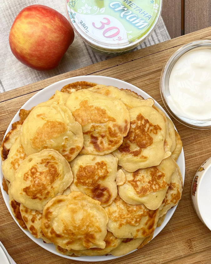 Apple Pancakes with sour cream and honey, Breakfast